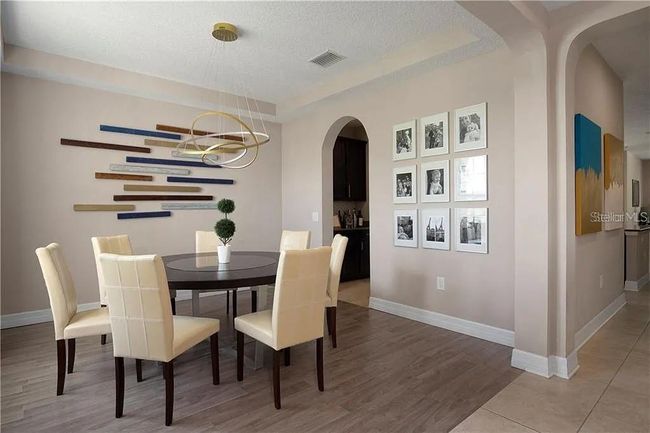 Formal Dining/sitting room | Image 7