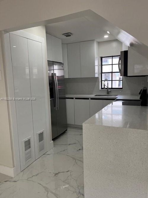 29-11861 Sw 18th St, Miami, FL, 33175-8799 | Card Image