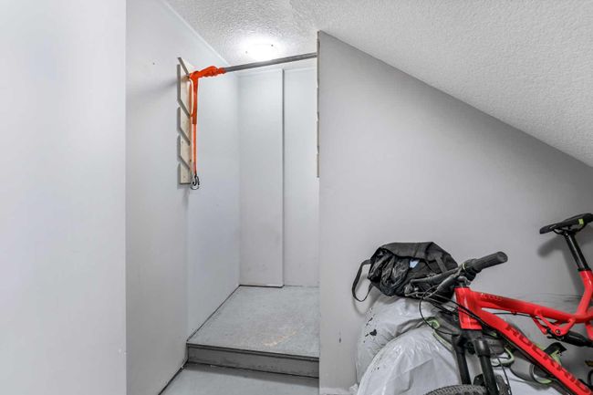 907 Cranbrook Walk Se, Home with 2 bedrooms, 1 bathrooms and 2 parking in Calgary AB | Image 18