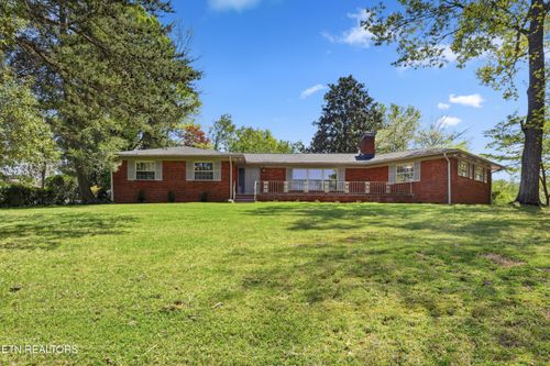 7120 Rockingham Dr, Knoxville, TN, 37909-2526 | Card Image