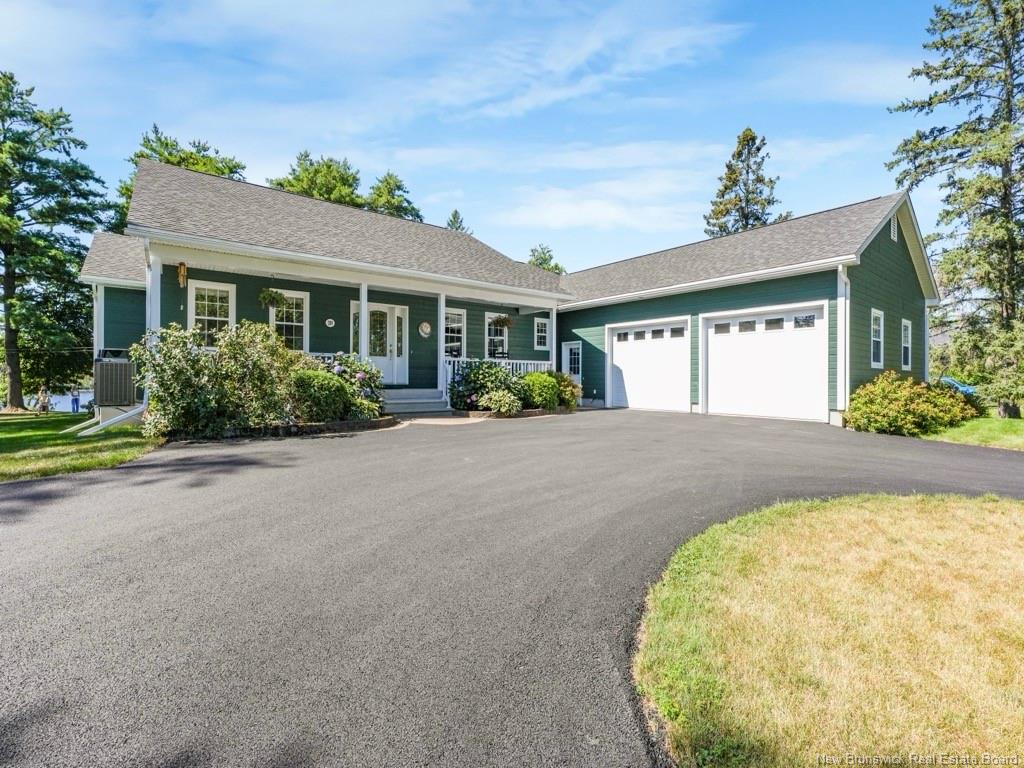 Residential in Lower Saint Marys