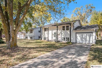 6302 Camden Avenue, House other with 3 bedrooms, 1 bathrooms and 1 parking in Omaha NE | Image 2