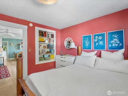 176 N N Maple Street, Camano Island, WA, 98282 | Card Image