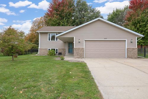1810 Prairie Ave Sw, Faribault, MN, 55021-5517 | Card Image