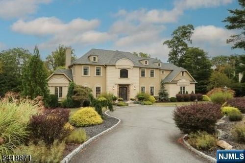 8 Pineview Ln, Boonton Township, NJ, 07005-9050 | Card Image