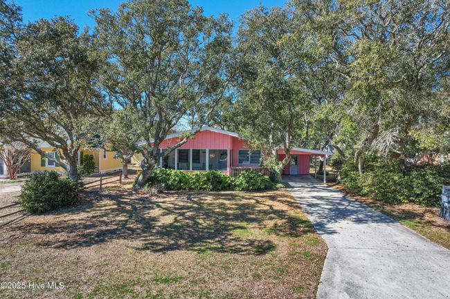 209 Sellers St, House other with 3 bedrooms, 2 bathrooms and null parking in Oak Island NC | Image 4