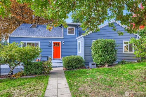 10345 Ashworth Ave N, Seattle, WA, 98133-9409 | Card Image