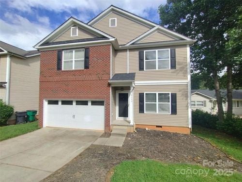 8644 Old Potters Rd, Charlotte, NC, 28269-0927 | Card Image