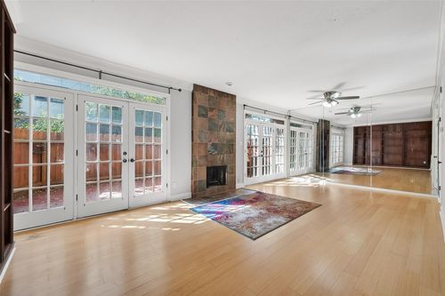 apt-51-2100 Tanglewilde St, Houston, TX, 77063-1282 | Card Image