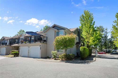201-8972 Fleetwood Way, Surrey, BC, V3R0T5 | Card Image