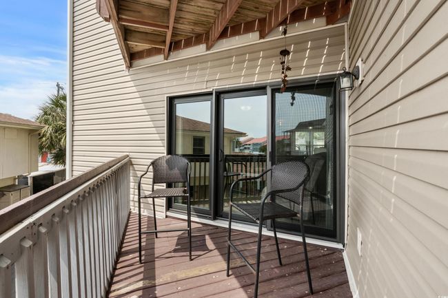 View of wooden terrace | Image 24