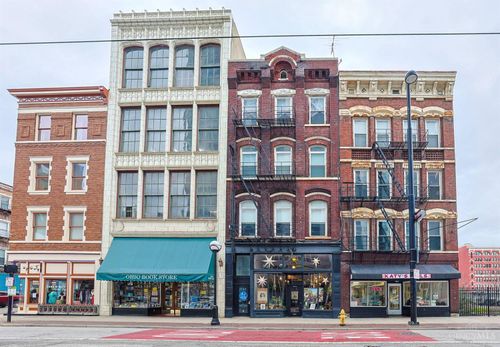 724 Joe Nuxhall Way, Cincinnati, OH, 45202 | Card Image