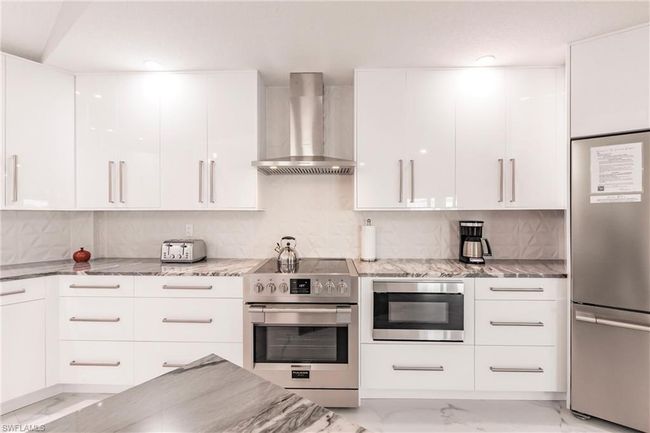 261 Venezia Ct, House other with 3 bedrooms, 4 bathrooms and 2 parking in PUNTA GORDA FL | Image 9