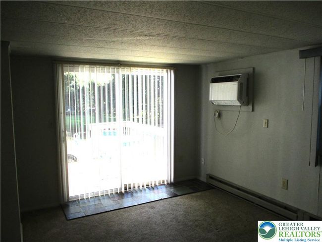 713 Engler Rd, House other with 2 bedrooms, 1 bathrooms and null parking in Nazareth PA | Image 4
