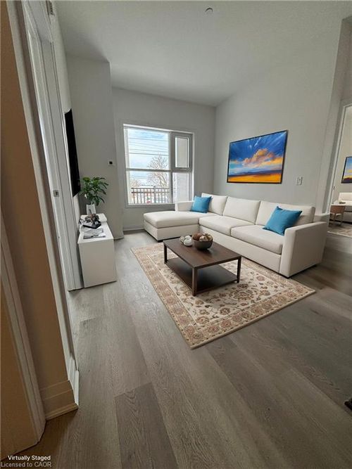 103-1936 Rymal Rd E, Hannon, ON, L0R1P0 | Card Image