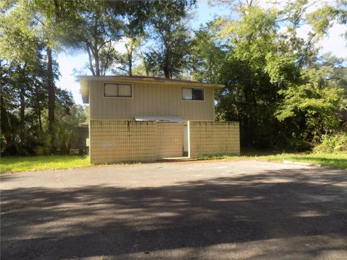 713 69th St, GAINESVILLE, FL, 32607-1984 | Card Image
