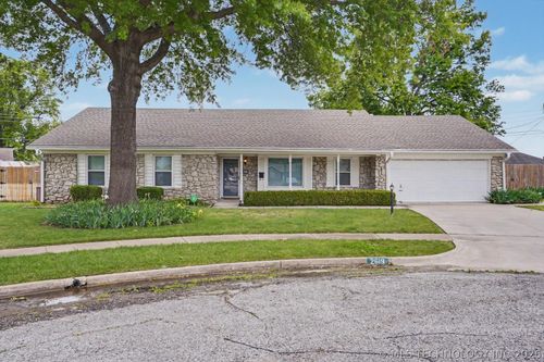 2619 S 91st Eastavenue, Tulsa, OK, 74129 | Card Image