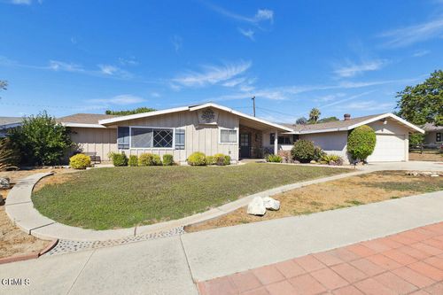 1363 Sterling Dr, Thousand Oaks, CA, 91360-5227 | Card Image