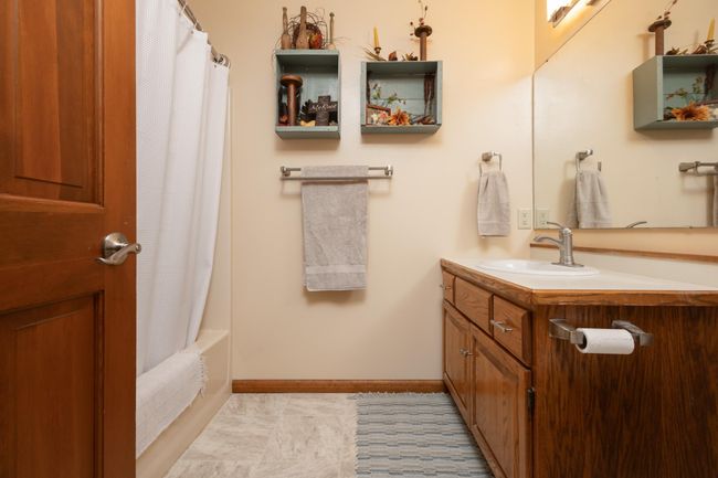 17Bathroom.jpg | Image 18