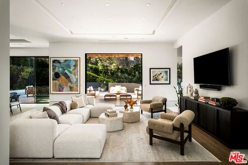 17335 Tramonto Dr, Pacific Palisades, CA, 90272 | Card Image