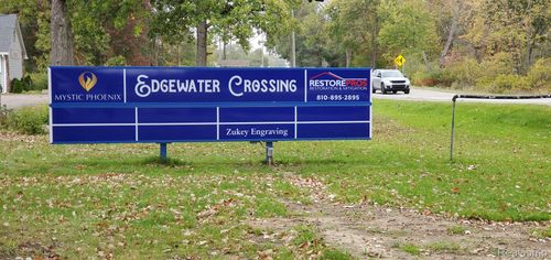 202-5300 E M 36, Pinckney, MI, 48169-9348 | Card Image