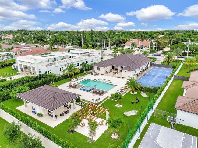 433 Nw 127 Th Ave, House other with 5 bedrooms, 4 bathrooms and null parking in Miami FL | Image 12
