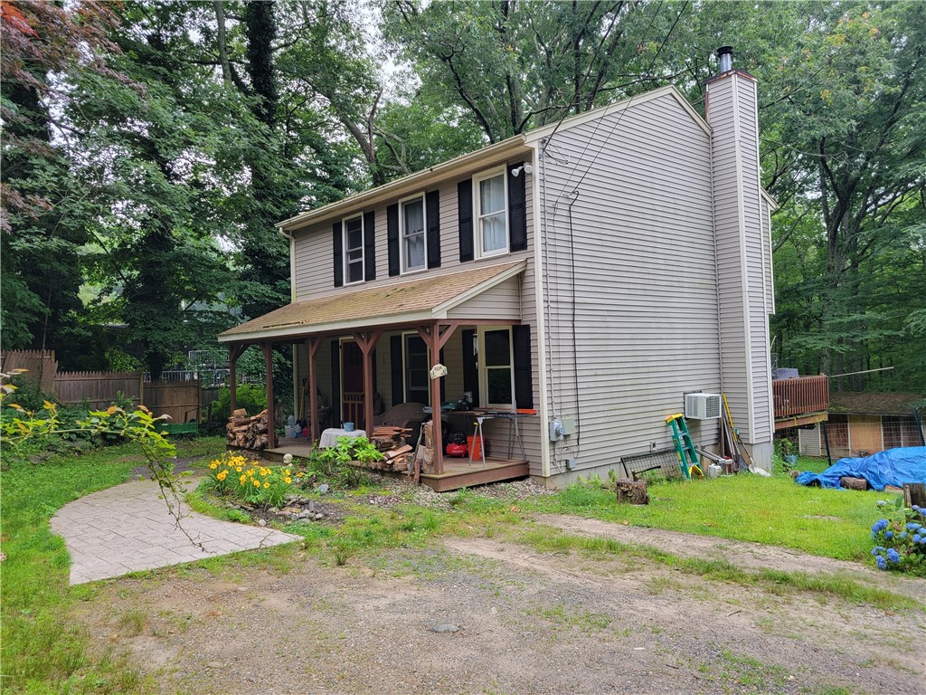 Quaker Ln, North Scituate, RI 02857