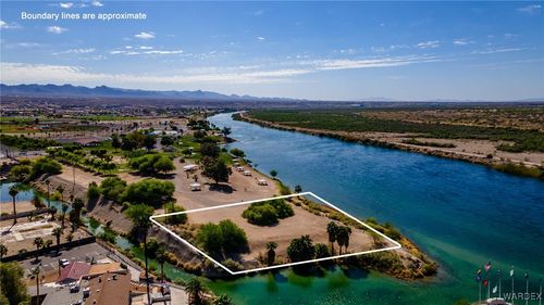 490 Riverview Dr, Bullhead City, AZ, 86442 | Card Image
