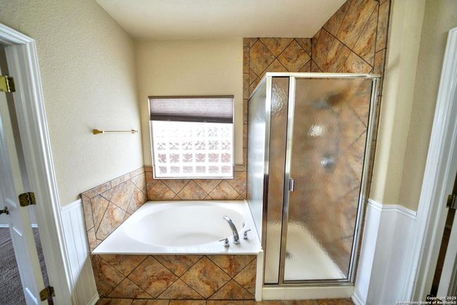 9022 Anderson Blf, House other with 5 bedrooms, 4 bathrooms and null parking in Converse TX | Image 28