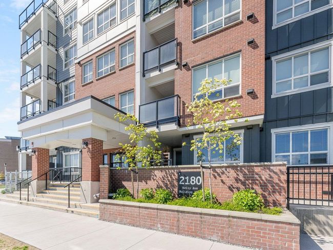 1315 - 2180 Kelly Avenue, Condo with 1 bedrooms, 1 bathrooms and 1 parking in Port Coquitlam BC | Image 2