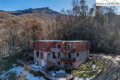 apt-2-471 Adams Apple Dr, Banner Elk, NC, 28604-9789 | Card Image
