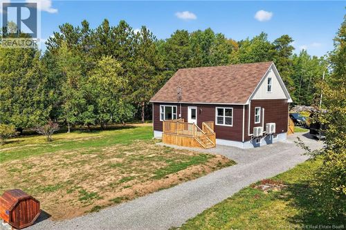 70 Pollett River Rd, Petitcodiac, NB, E4Z4P7 | Card Image