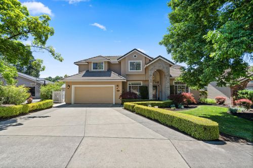 2768 Kerrisdale Ridge Dr, Medford, OR, 97504-5755 | Card Image