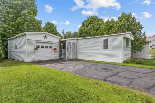 134 Redwood Dr, Hyde Park, VT, 05655-9141 | Card Image