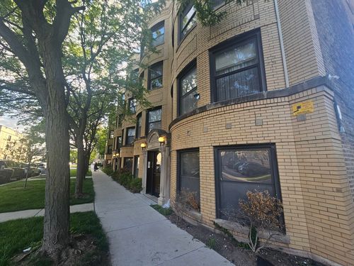 2-2448 W Catalpa Ave, Chicago, IL, 60625-7904 | Card Image