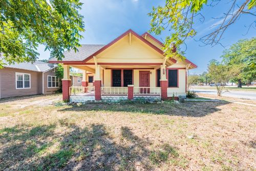 802 E Crockett Street, Luling, TX, 78648 | Card Image