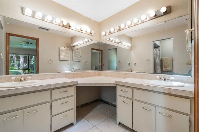 Primary bathroom | Image 18