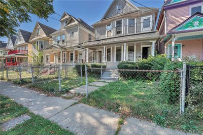 144 Congress Street, Home with 6 bedrooms, 2 bathrooms and null parking in Buffalo NY | Image 2