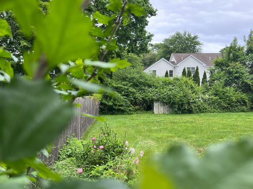 107 Valley Rd, Westport, CT, 06880-5133 | Card Image