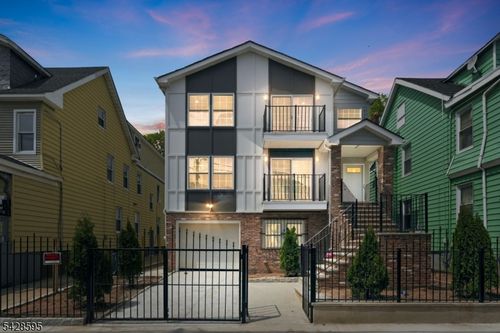 271 Schley St, Newark, NJ, 07112-1013 | Card Image