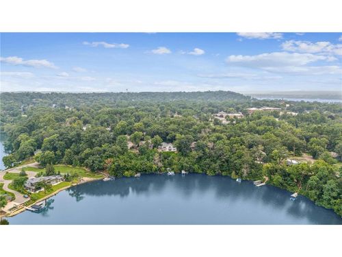 621 Mallalieu Dr, HUDSON, WI, 54016-1348 | Card Image
