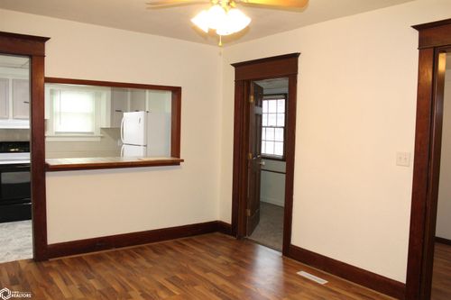 408 W Chestnut St, Bloomfield, IA, 52537-1918 | Card Image