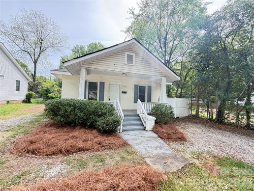 2149 Camp Greene St, Charlotte, NC, 28208-5041 | Card Image
