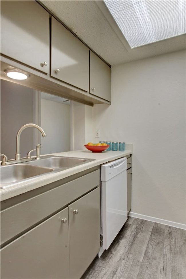 APT-201 - 9079 Jollyville Rd, Condo with 1 bedrooms, 1 bathrooms and 1 parking in Austin TX | Image 15