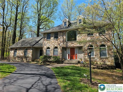 3122 Dogwood Ln, Allentown, PA, 18103-7746 | Card Image