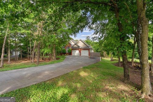 221 Woodford Way Se, Calhoun, GA, 30701-4170 | Card Image