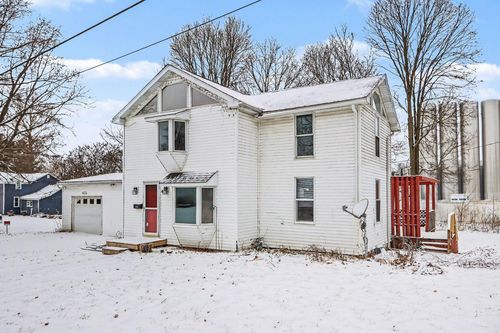 435 Prospect St, Constantine, MI, 49042-1027 | Card Image
