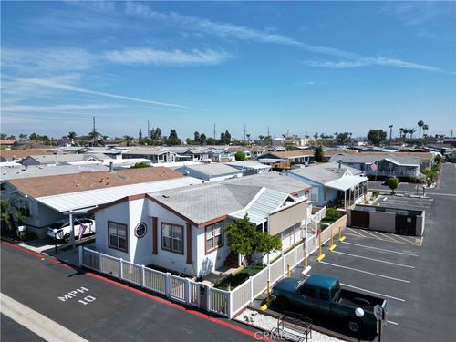 8-9850 Garfield Ave, Huntington Beach, CA, 92648 | Card Image
