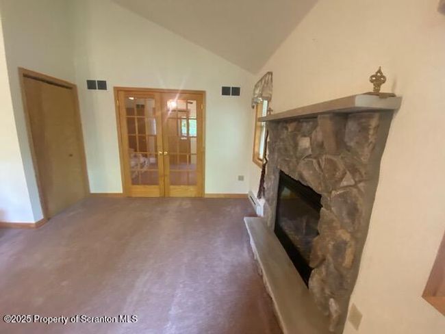 Living Room | Image 4