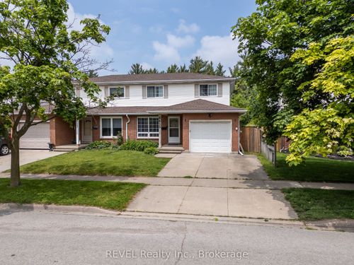 6615 Harper Dr, Niagara Falls, ON, L2E7H7 | Card Image